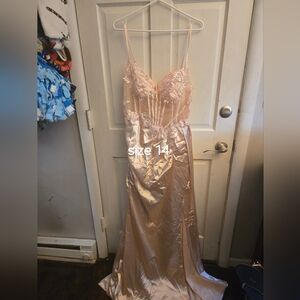 Elegant Satin Evening Gown - Cream